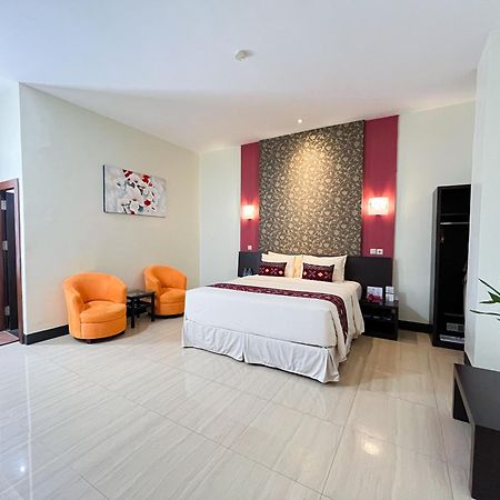 Hotel Roditha Banjarbaru Banjarmasin  Ngoại thất bức ảnh