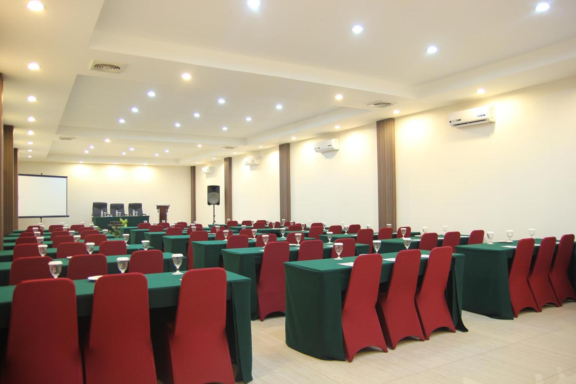 Hotel Roditha Banjarbaru Banjarmasin  Ngoại thất bức ảnh