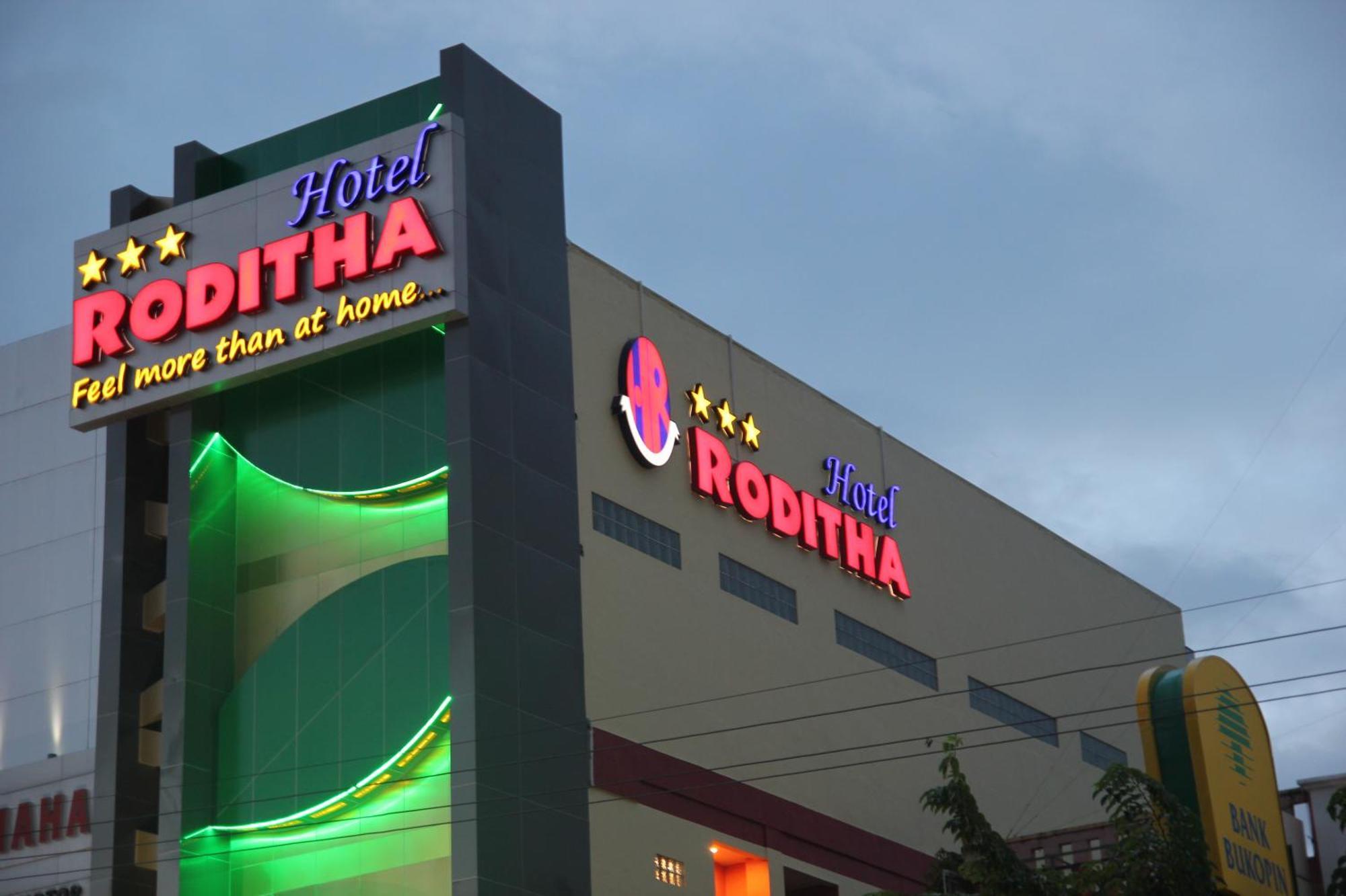 Hotel Roditha Banjarbaru Banjarmasin  Ngoại thất bức ảnh