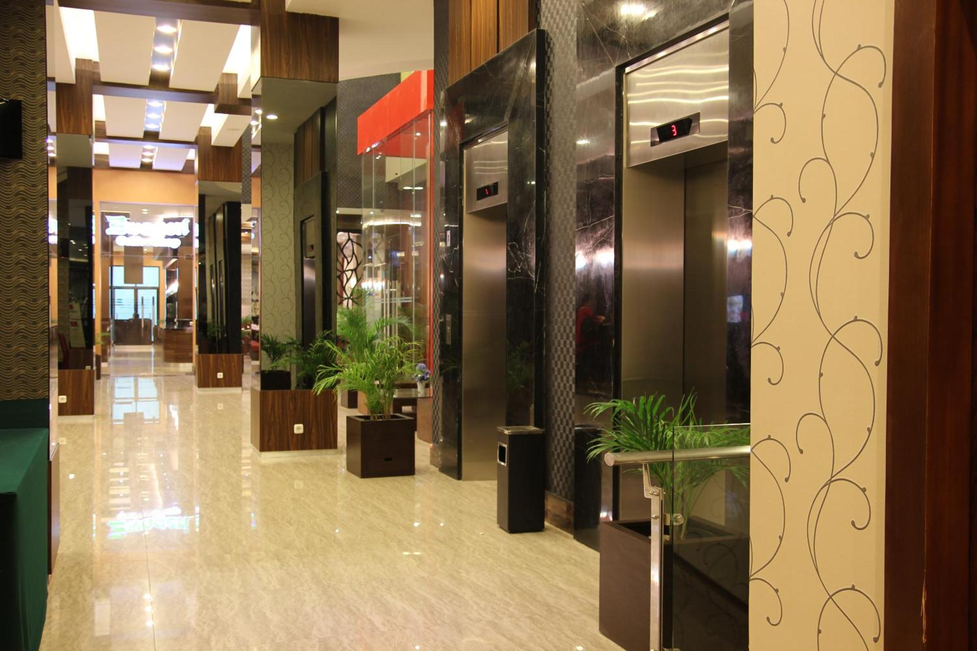 Hotel Roditha Banjarbaru Banjarmasin  Ngoại thất bức ảnh