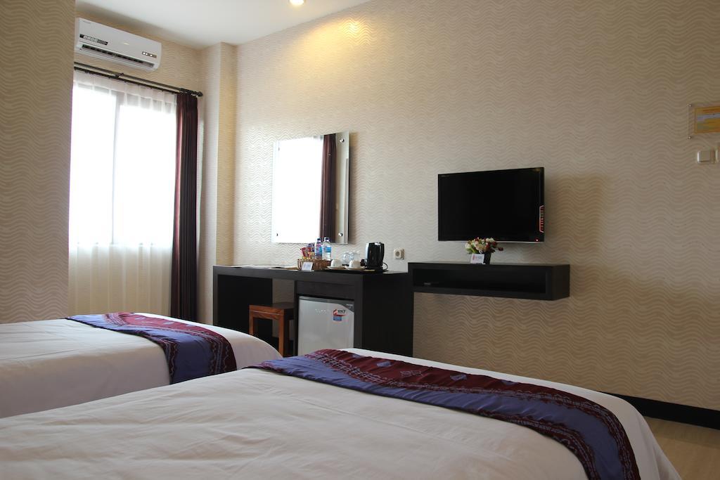 Hotel Roditha Banjarbaru Banjarmasin  Phòng bức ảnh