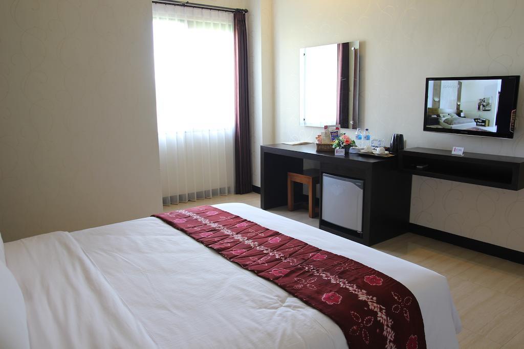 Hotel Roditha Banjarbaru Banjarmasin  Phòng bức ảnh
